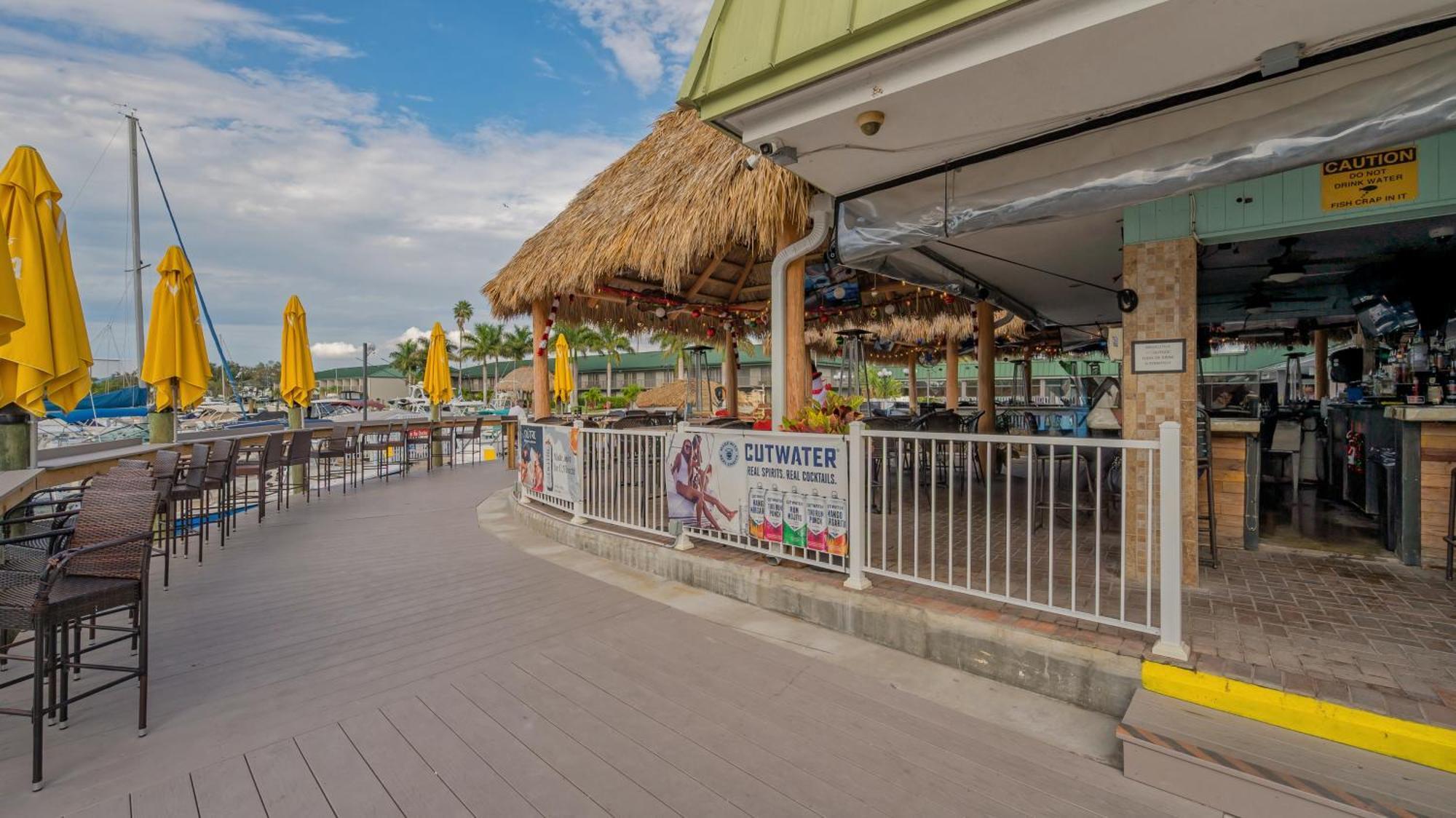 All-New Waterfront With Balcony,Pool,Tiki Bar,Gym ساراسوتا المظهر الخارجي الصورة