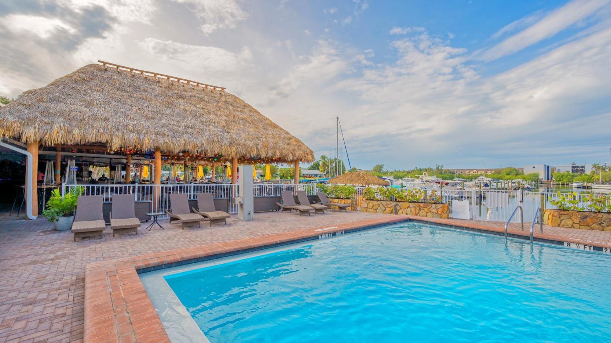 All-New Waterfront With Balcony,Pool,Tiki Bar,Gym ساراسوتا المظهر الخارجي الصورة