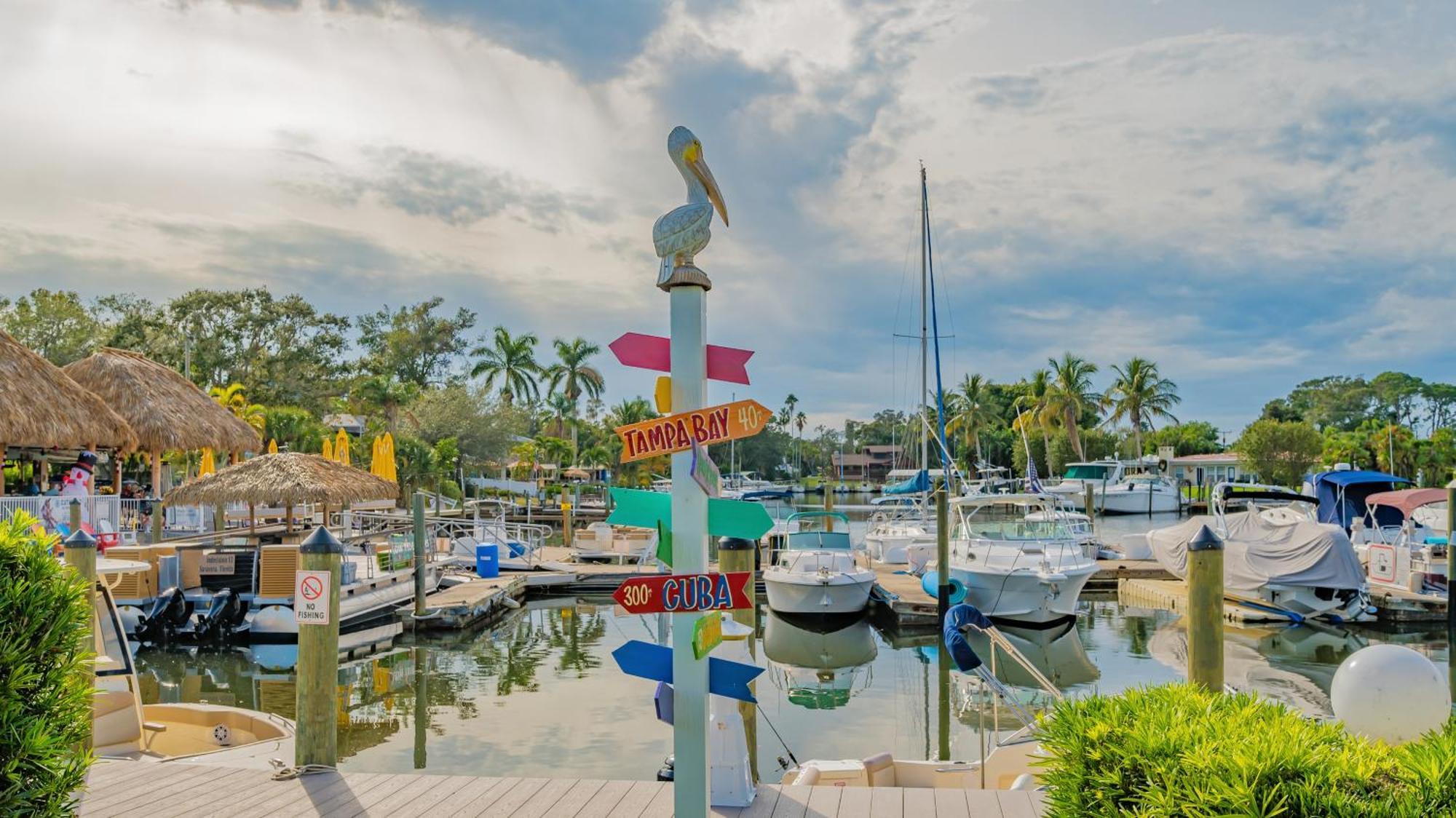 All-New Waterfront With Balcony,Pool,Tiki Bar,Gym ساراسوتا المظهر الخارجي الصورة