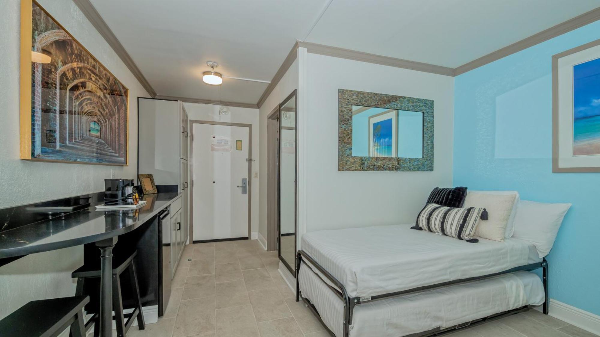 All-New Waterfront With Balcony,Pool,Tiki Bar,Gym ساراسوتا المظهر الخارجي الصورة