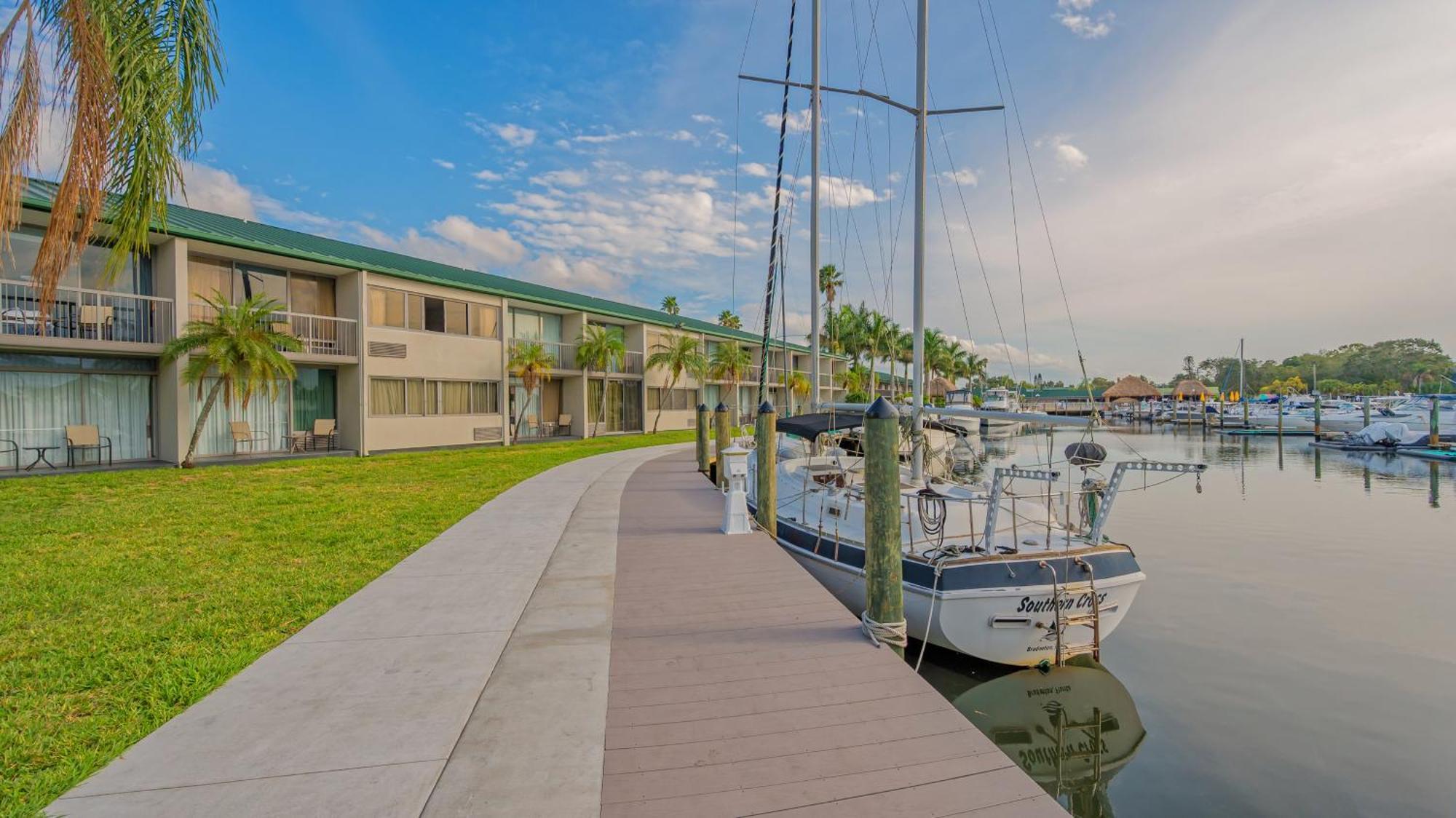 All-New Waterfront With Balcony,Pool,Tiki Bar,Gym ساراسوتا المظهر الخارجي الصورة