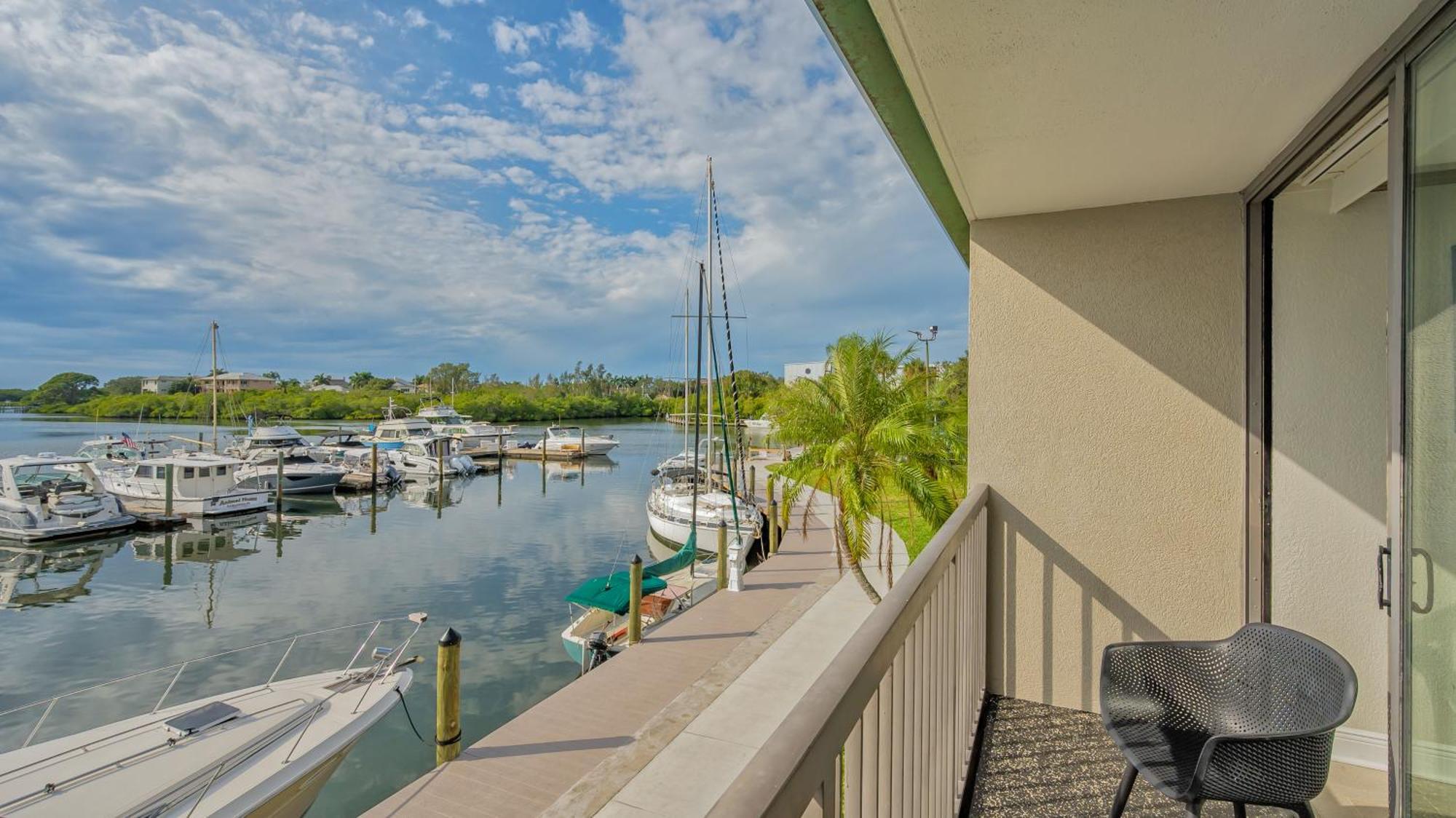 All-New Waterfront With Balcony,Pool,Tiki Bar,Gym ساراسوتا المظهر الخارجي الصورة